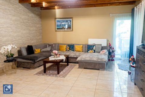 Eladó Ház 2030 Érd , Fenyves Parkvárosban egyszintes újszerű családi ház