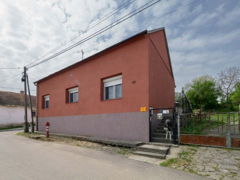 Eladó Ház 7747 Belvárdgyula 