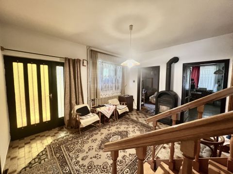 Eladó Ház 8181 Berhida Csendes, barátságos környezetben családi ház eladó!