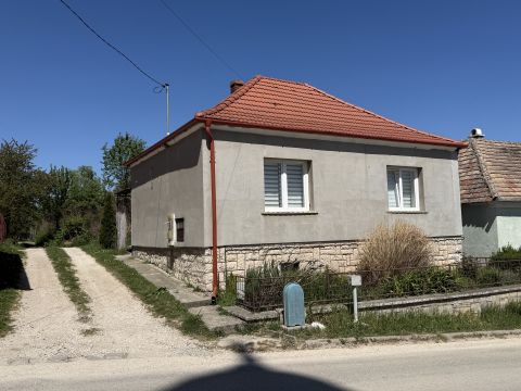 Eladó Ház 2834 Tardos 