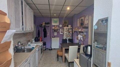 Eladó Lakás 1047 Budapest 4. kerület , Kétgenerációs házrész Újpest kertvárosában