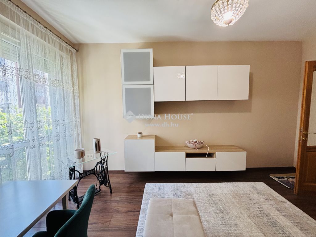 4024 Debrecen , A  Fórum szomszédságában. — 1/14