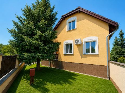 Eladó Ház 9173 Győrladamér , 9173 Győrladamér, Hunyadi