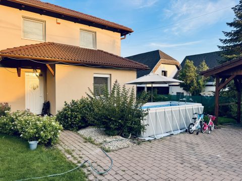 Eladó Ház 2000 Szentendre , Pismány alja