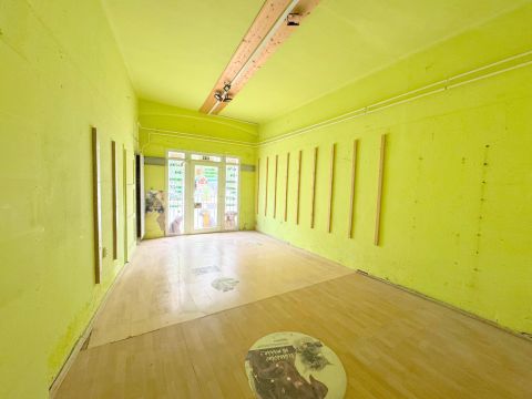 Kiadó Üzlethelyiség 4400 Nyíregyháza , Belváros