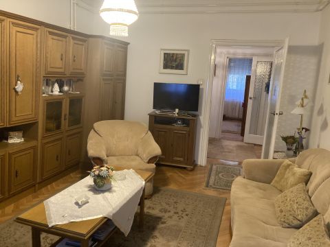 Kiadó Lakás 6000 Kecskemét , Kecskemét belvárosának közelében bútorozott lakás KIADÓ!
