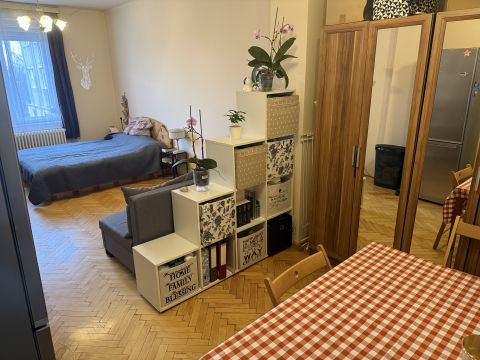 Eladó Lakás 1148 Budapest 14. kerület , Eladó napfényes lakás Zugló csendes részén-Kerepesi út
