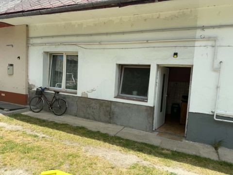 Eladó Lakás 2536 Nyergesújfalu 