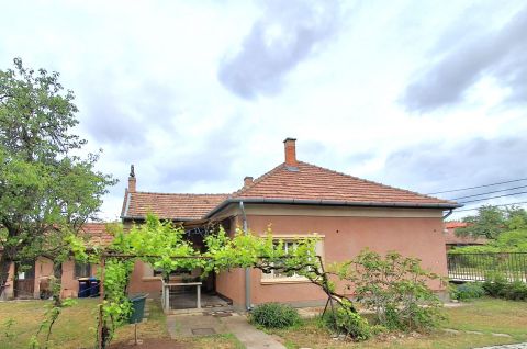 Eladó Ház 1188 Budapest 18. kerület , zöld részen, remek lokációval