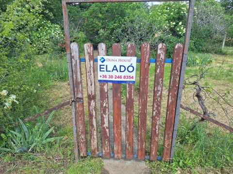 Eladó Telek 6600 Szentes , Szentes Nagyhegyi városrészén: hobbi telek 