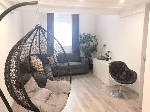 Kiadó Lakás 1066 Budapest 6. kerület , Jókai utcában, dupla komfortos, modern lakás