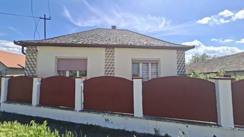 Eladó Ház 7253 Szabadi 
