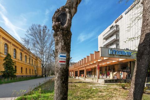 Eladó Vendéglátás 7100 Szekszárd , 7100 Szekszárd, Központ