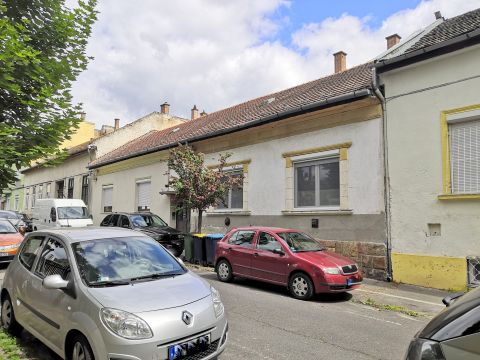 Eladó Lakás 1105 Budapest 10. kerület Felújított, azonnal birtokbavehető minigarzon Óhegyen