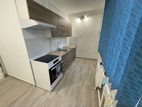 Kiadó Lakás 6000 Kecskemét 