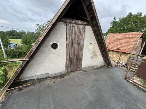 Eladó Ház 2837 Vértesszőlős 