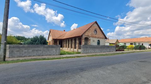 Eladó Ház 7661 Szellő , Szellő! Csendes falu, csendes környezet! 