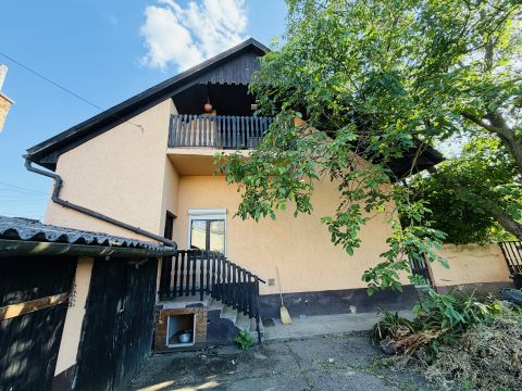 Eladó Ház 2500 Esztergom 