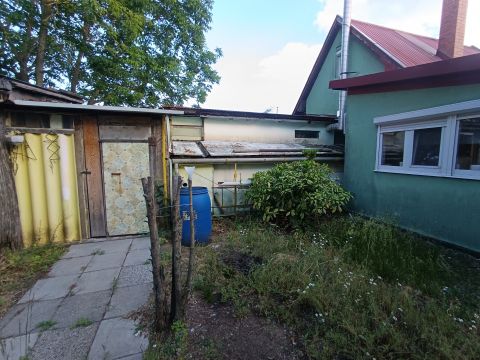 Eladó Ház 5100 Jászberény Jászberény Nagykátai út közelében 2 szoba+nappalis ház 