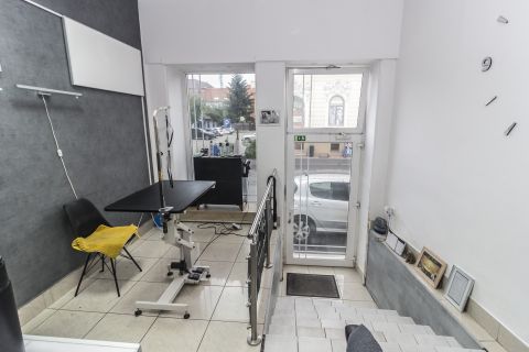 Eladó Üzlethelyiség 9700 Szombathely 