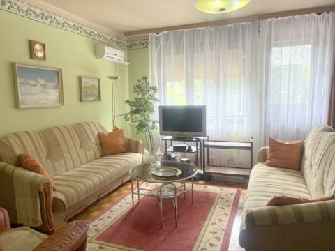 Eladó Ház 4551 Nyíregyháza , Oros, iskolához közeli utcában