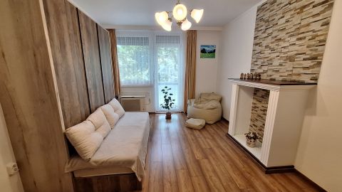 Eladó Lakás 4033 Debrecen Sámsoni úton csendes parkra néző első emeleti lakás eladó