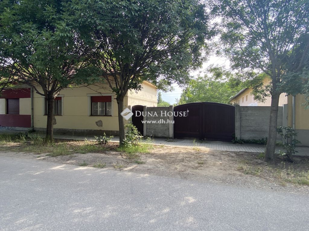 5600 Békéscsaba — 1/12