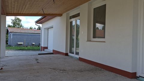 Eladó Ház 9352 Veszkény , Polgármesteri hivatalhoz közel