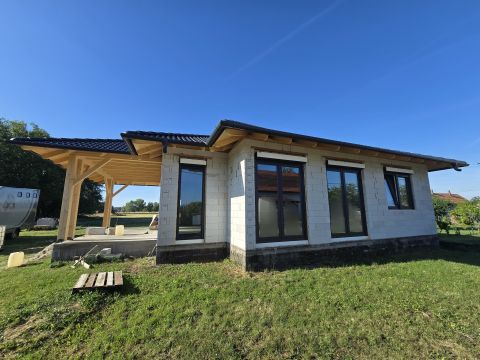 Eladó Ház 7000 Sárbogárd 2026-os építésű, 149 nm-es új ház
