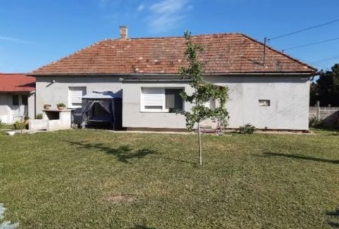 Eladó Ház 7130 Tolna , Tolna 