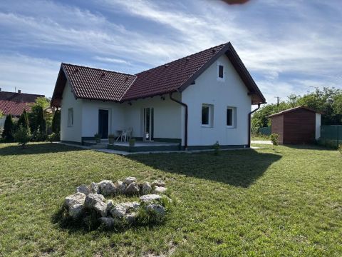 Eladó Ház 8171 Balatonvilágos , 8171 Balatonvilágos, Club Aliga