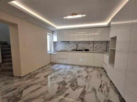 Eladó Ház 4029 Debrecen , Fórum 3 perc autóval 