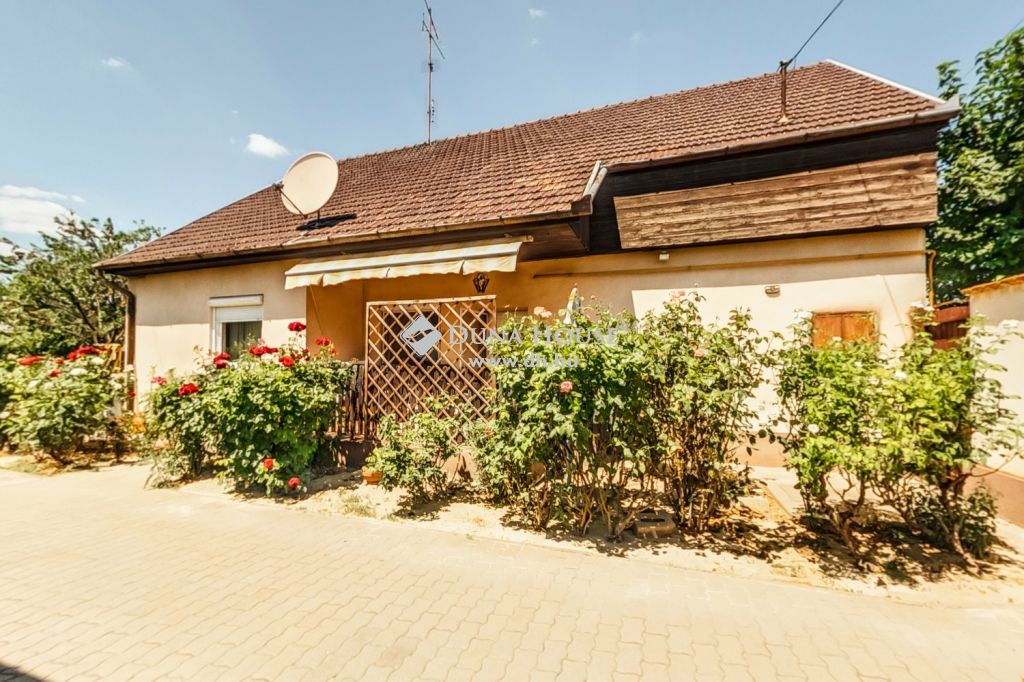 6000 Kecskemét , Nagyon jó állapotú, nappali + 3 szobás ház csendes utcában! — 1/31