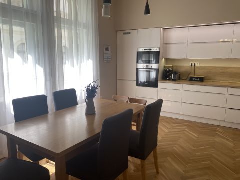 Eladó Lakás 7621 Pécs 