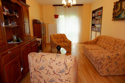 Eladó Lakás 8000 Székesfehérvár 