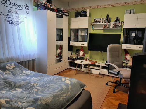 Eladó Ház 6000 Kecskemét HUNYADIVÁROS CSENDES UTCÁJÁBAN CSALÁDI HÁZ ELADÓ