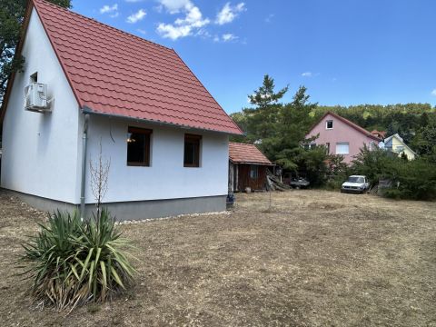 Eladó Ház 8314 Vonyarcvashegy , Mindössze 15 percre a Balatontól!