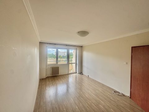 Eladó Lakás 8000 Székesfehérvár , Belvárosban, Jó Állapotú Lakás