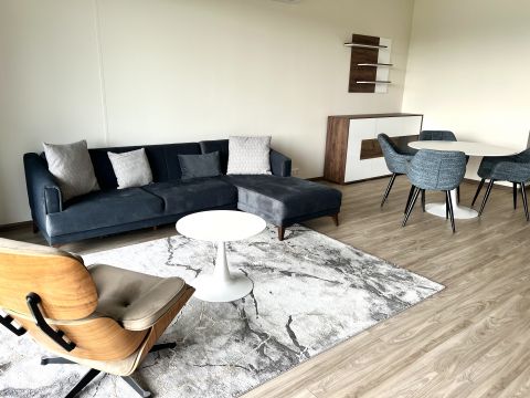 Eladó Lakás 1039 Budapest 3. kerület , Eladó 67 nm-es lakás a Római parton (102)