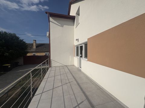Kiadó Lakás 9025 Győr 