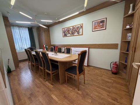 Eladó Üzlethelyiség 9022 Győr , Árkád közelében