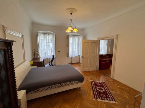 Kiadó Lakás 7621 Pécs 
