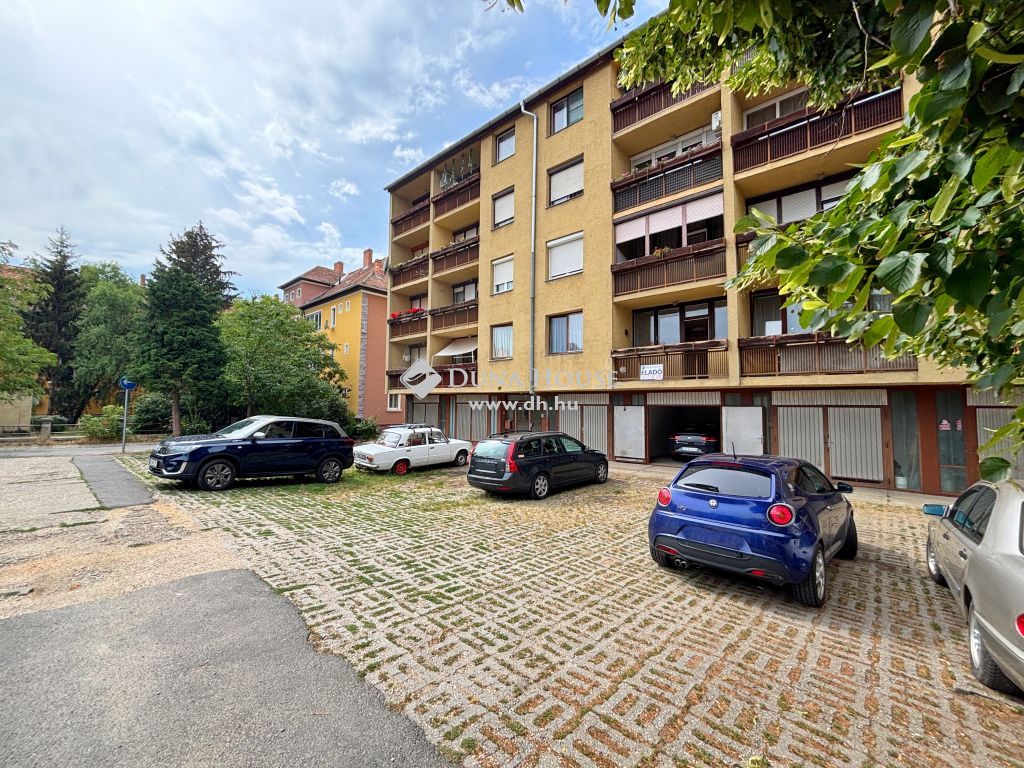 9700 Szombathely , 1. emeleti erkélyes lakás, garázzsal — 1/26