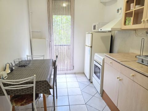 Kiadó Lakás 7633 Pécs , Orvosi Egyetem közelében 2 szobás kiadó lakás