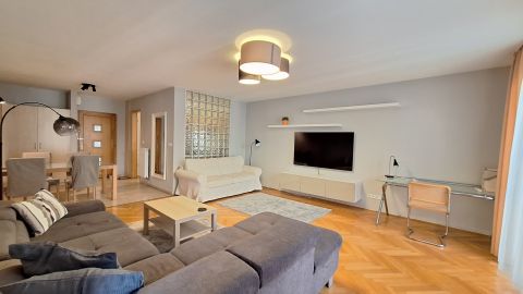 Kiadó Lakás 1054 Budapest 5. kerület 