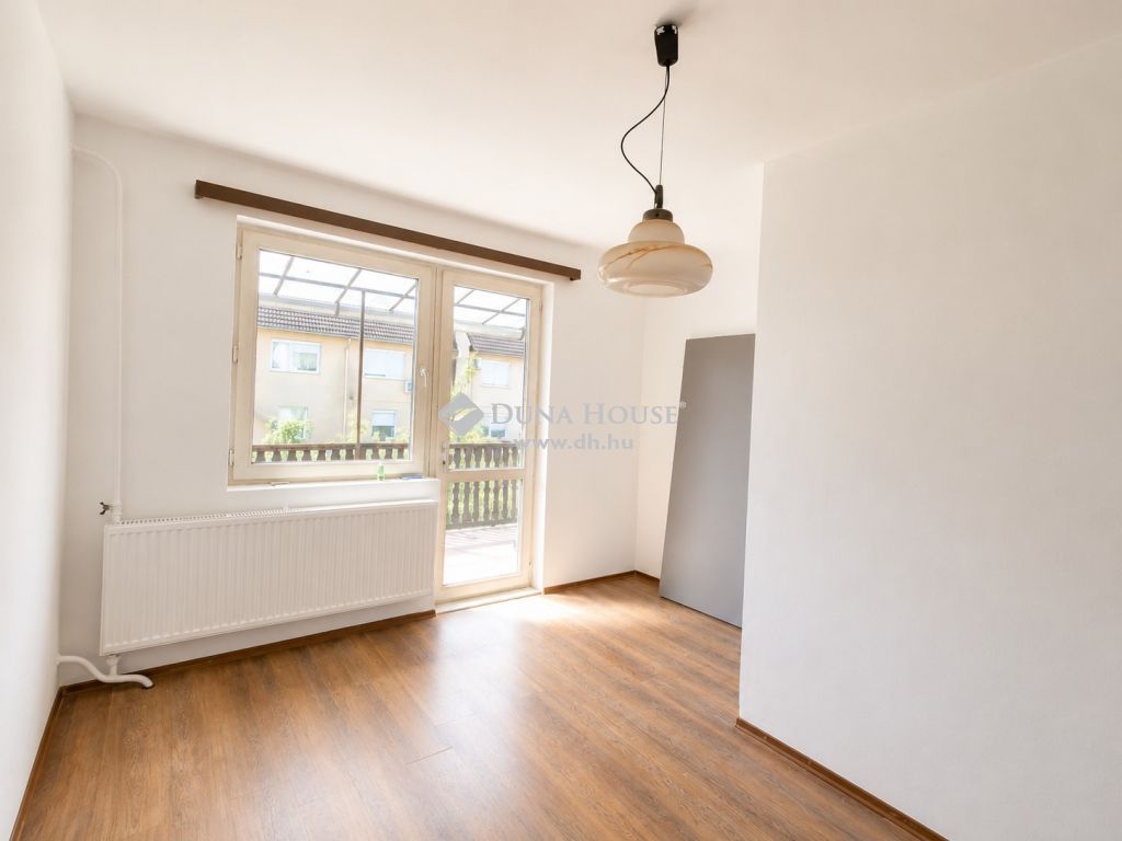 3700 Kazincbarcika , Kertváros — 1/9