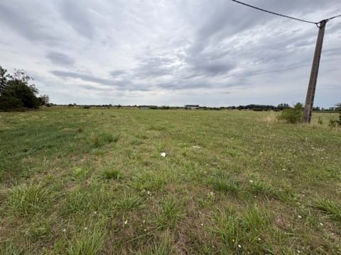 Eladó Telek 9600 Sárvár , Rábasömjéni lehajtó közelében
