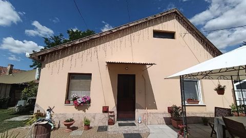 Eladó Ház 5122 Jászdózsa , 5122 Jászdózsa, Horgásztó mellett