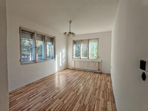Eladó Ház 2072 Zsámbék , 2072 Zsámbék, Központ