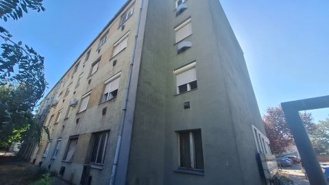 Eladó Lakás 2400 Dunaújváros 